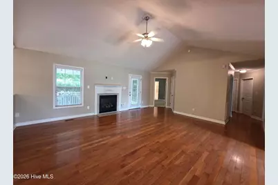 205 Woodberry Place, Jacksonville, NC 28540 - Photo 4