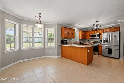 305 W Howard Drive, Jacksonville, NC 28540 - Photo 16