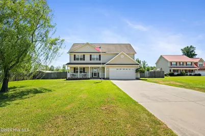 305 W Howard Drive, Jacksonville, NC 28540 - Photo 4