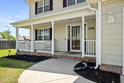 305 W Howard Drive, Jacksonville, NC 28540 - Photo 8