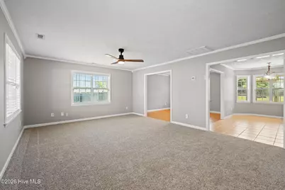 305 W Howard Drive, Jacksonville, NC 28540 - Photo 8