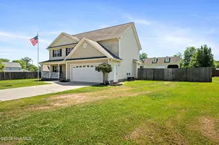 305 W Howard Dr, Jacksonville, NC 28540 - Photo 6