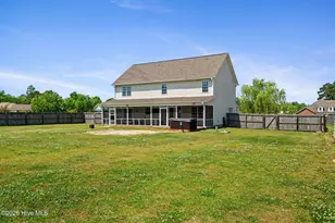 305 W Howard Dr, Jacksonville, NC 28540 - Photo 4