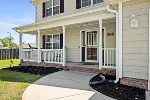 305 W Howard Dr, Jacksonville, NC 28540 - Photo 6