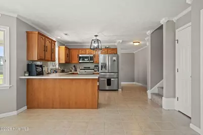 305 W Howard Drive, Jacksonville, NC 28540 - Photo 16