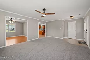 305 W Howard Dr, Jacksonville, NC 28540 - Photo 10