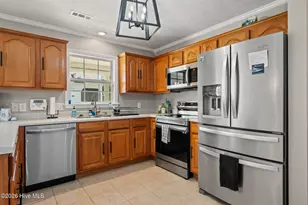 305 W Howard Dr, Jacksonville, NC 28540 - Photo 20