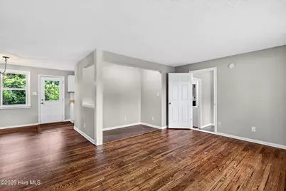 504 Clyde Drive, Jacksonville, NC 28540 - Photo 2