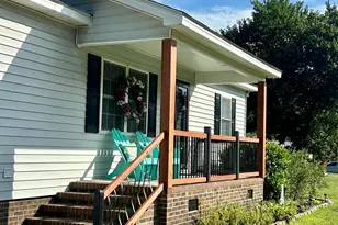 104 Chelsea Dr, Snow Hill, NC 28580 - Photo 2