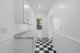 612 W Main St, Elizabeth City, NC 27909 - Photo 14