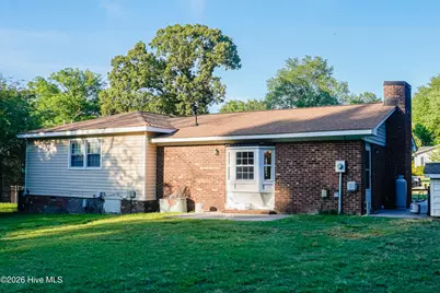 619 Devon Place, Zebulon, NC 27597 - Photo 4