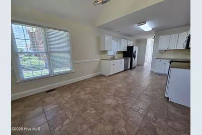 102 White Oak Drive, Greenville, NC 27858 - Photo 6