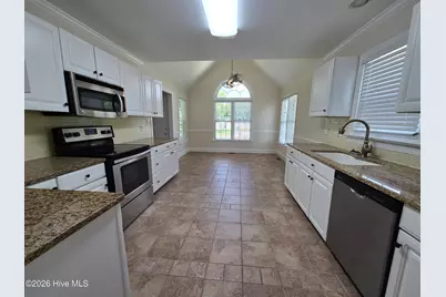 102 White Oak Drive, Greenville, NC 27858 - Photo 10
