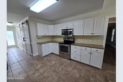 102 White Oak Drive, Greenville, NC 27858 - Photo 8