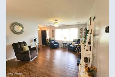102 Fox Run Circle, Greenville, NC 27858 - Photo 4
