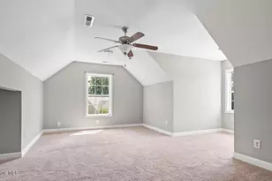 303 Elk Ct, Jacksonville, NC 28546 - Photo 6