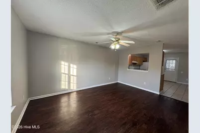 364 Hunting Green Drive, Jacksonville, NC 28546 - Photo 2