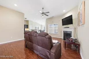 405 Rockland Dr, Greenville, NC 27858 - Photo 4