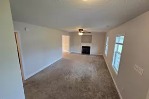 305 Cabin Cir, Jacksonville, NC 28540 - Photo 2