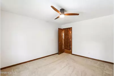 423 E Creekview Drive, Hampstead, NC 28443 - Photo 14