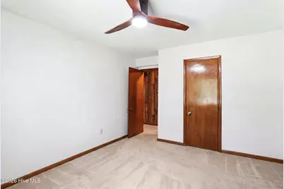 423 E Creekview Drive, Hampstead, NC 28443 - Photo 18