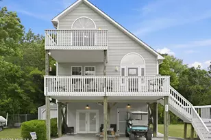 805 Driftwood Dr, Hampstead, NC 28443 - Photo 2