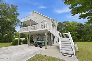 805 Driftwood Dr, Hampstead, NC 28443 - Photo 6