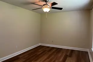129 Pella Ln, New Bern, NC 28562 - Photo 16