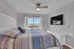 1001 S Topsail Dr, Surf City, NC 28445 - Photo 12