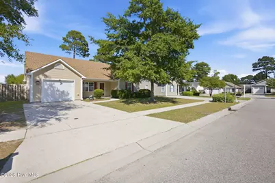 1104 Crestfield Way, Leland, NC 28451 - Photo 4
