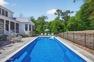 410 Sunrise Ct, Emerald Isle, NC 28594 - Photo 64