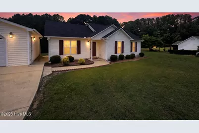 124 Stockbridge Drive, Selma, NC 27576 - Photo 1