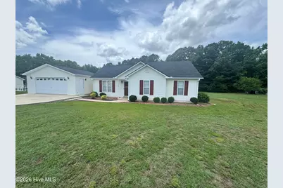 124 Stockbridge Drive, Selma, NC 27576 - Photo 1