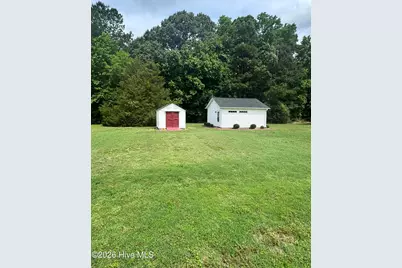 124 Stockbridge Drive, Selma, NC 27576 - Photo 6