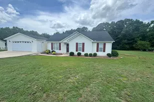 124 Stockbridge Dr, Selma, NC 27576 - Photo 2