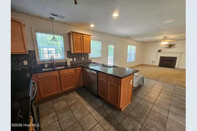 208 Burning Tree Lane, Jacksonville, NC 28546 - Photo 10