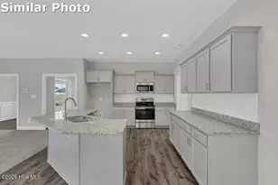 506 E Black Water Ln, Maysville, NC 28555 - Photo 10