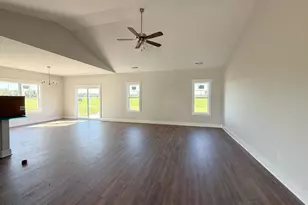 508 E Black Water Ln, Maysville, NC 28555 - Photo 4