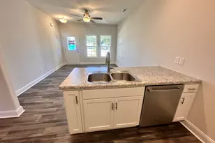 704 A Bynum Ave, Maysville, NC 28555 - Photo 6