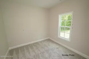 704 Bynum Ave, Maysville, NC 28555 - Photo 6