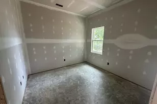 704 B Bynum Ave, Maysville, NC 28555 - Photo 10