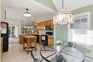6009 Pelican Dr, New Bern, NC 28560 - Photo 8