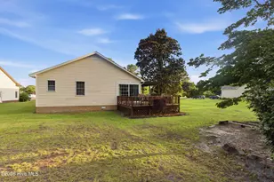 6009 Pelican Dr, New Bern, NC 28560 - Photo 18
