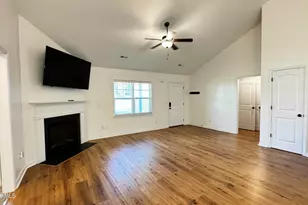 225 Westfield Dr, Richlands, NC 28574 - Photo 2