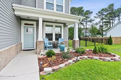 304 Gander Court, Sneads Ferry, NC 28460 - Photo 8