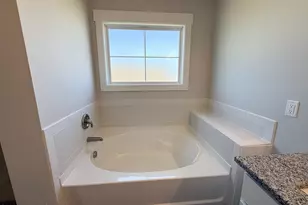 510 E Black Water Ln, Maysville, NC 28555 - Photo 18