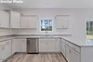 510 E Black Water Ln, Maysville, NC 28555 - Photo 18