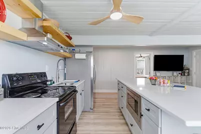 415 Carolina Beach Avenue N, Carolina Beach, NC 28428 - Photo 196