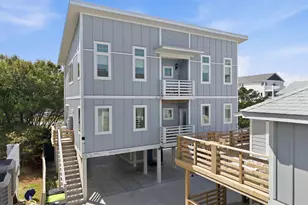 415 Carolina Beach Ave N, Carolina Beach, NC 28428 - Photo 2