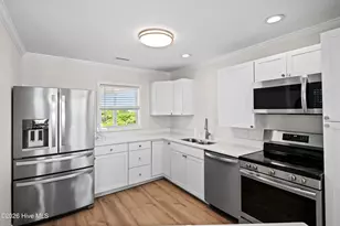 101 Ocean Dr, Emerald Isle, NC 28594 - Photo 16